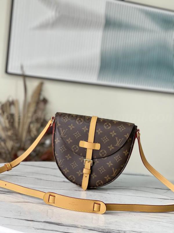 LV Handbags 670